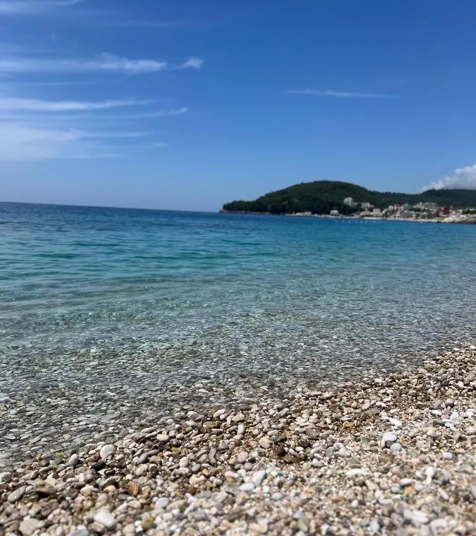 Dhima Hotel Himare
