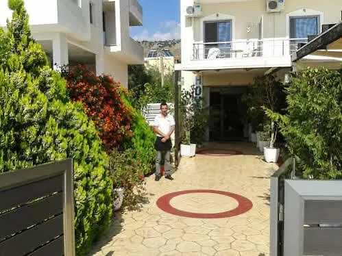 Dhima Hotel Himare Albanien
