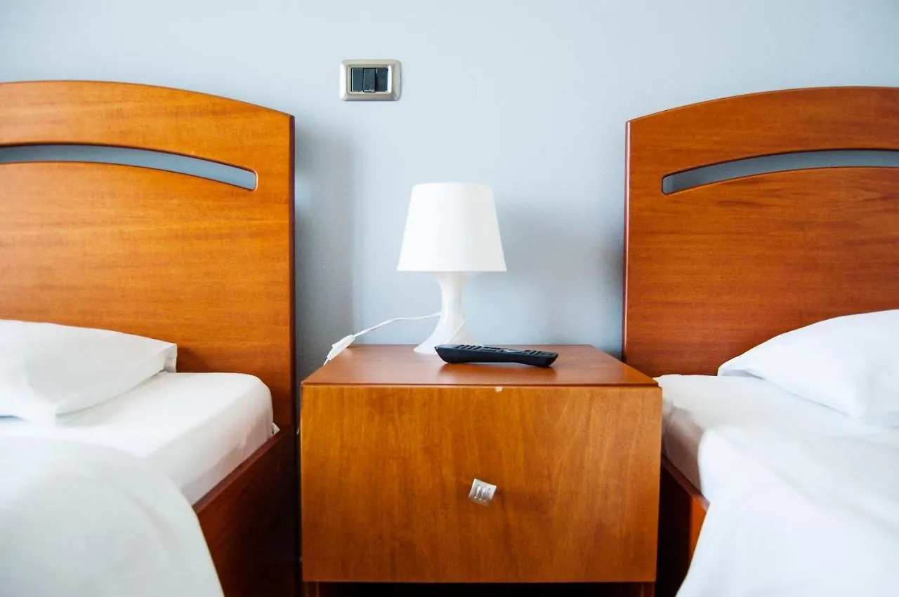 Dhima Hotel Himarë 3*,