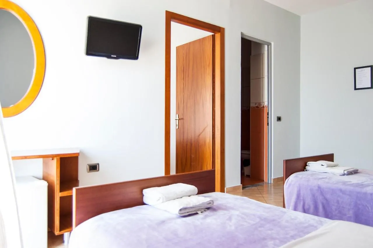 Dhima Hotel Himarë 3*,  Albanie