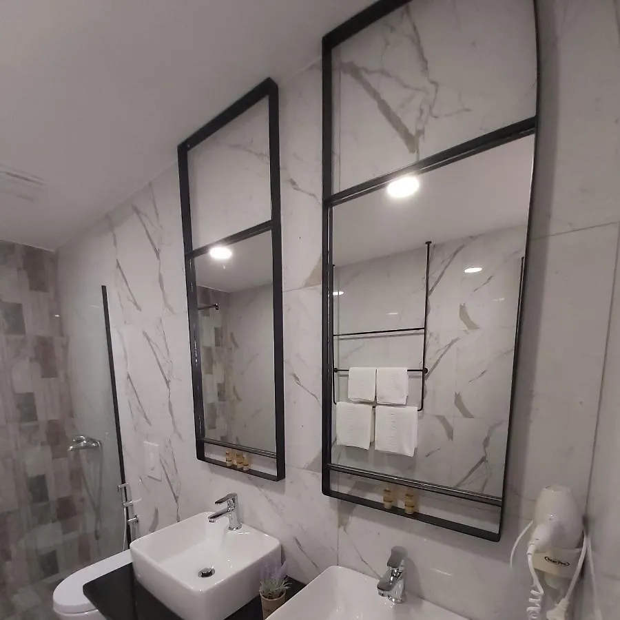 Dhima Hotel Himare